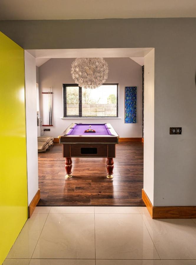 فيلا إنيسكرونفي House By The Sea & Golf Course المظهر الخارجي الصورة