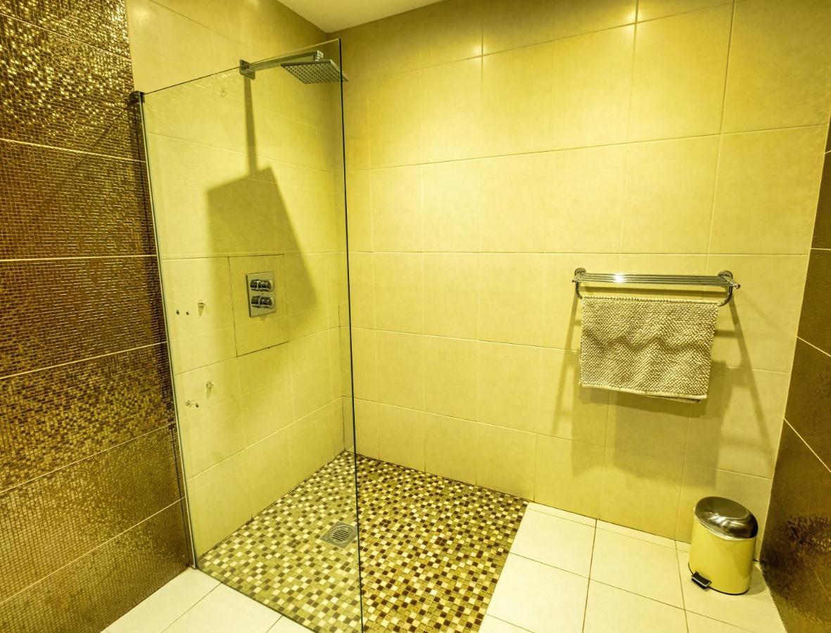 فيلا إنيسكرونفي House By The Sea & Golf Course المظهر الخارجي الصورة