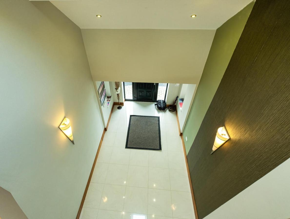 فيلا إنيسكرونفي House By The Sea & Golf Course المظهر الخارجي الصورة